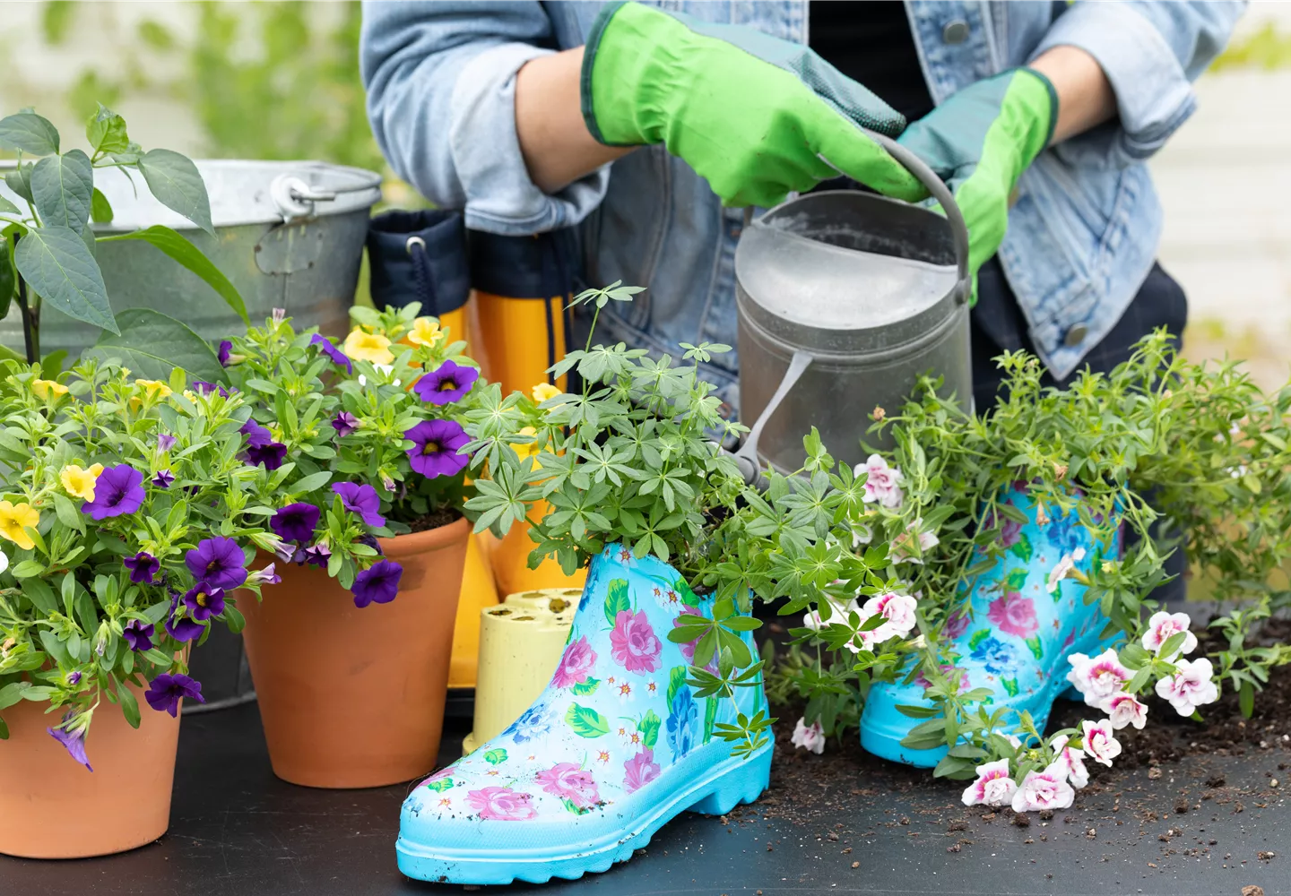 Auf den Schuh gekommen – Upcycling mit Gummistiefeln Auf den Schuh gekommen – Upcycling mit Gummistiefeln